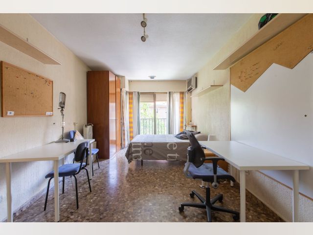 Spain furnished Room in Murcia, Murcia