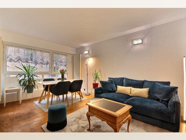 Apartamento Mobiliado Alugueres de longa duração em Paris