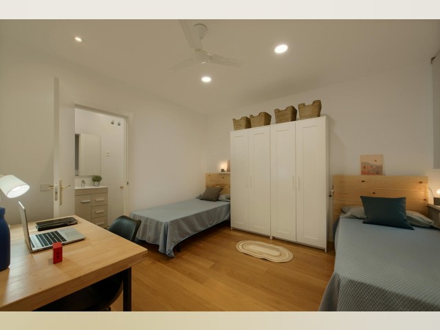 Spain furnished Room in Catalonia, Barcelona