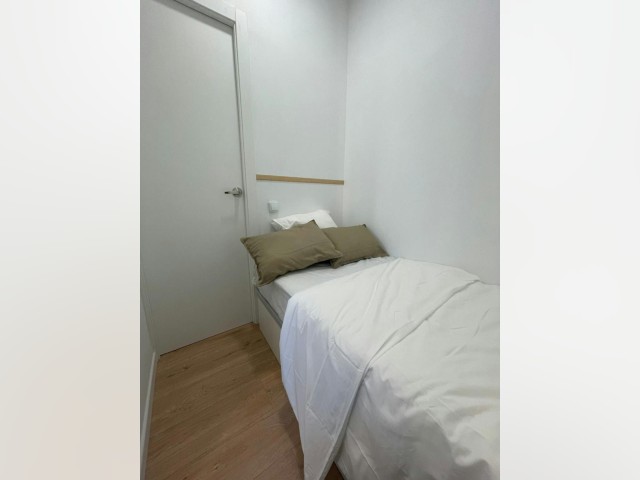 Spain furnished Room in Catalonia, Barcelona