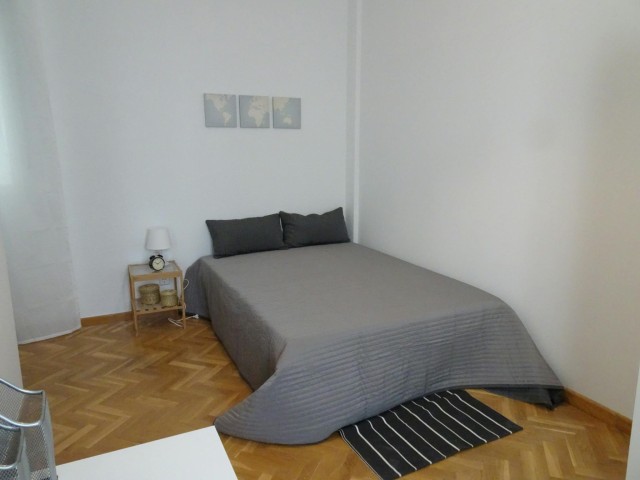 Spain furnished Room in Madrid, Madrid