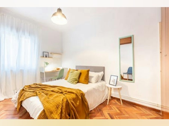 Spain furnished Room in Madrid, Madrid
