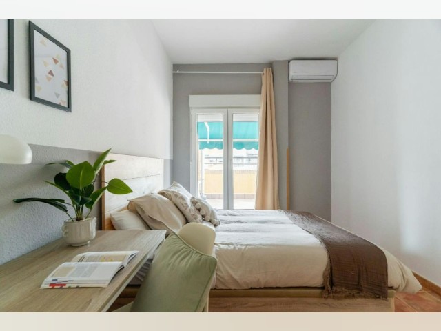 Spain furnished Room in Madrid, Madrid