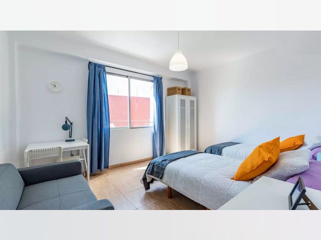 Spain furnished Room in Valencia, Valencia