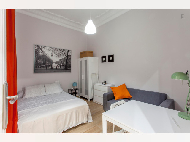 Spain furnished Room in Valencia, Valencia