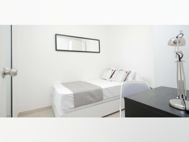 Spain furnished Room in Catalonia, Barcelona