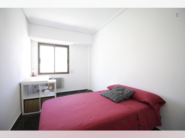 Spain furnished Room in Valencia, Valencia