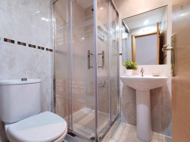 Spain furnished Room in Madrid, Madrid