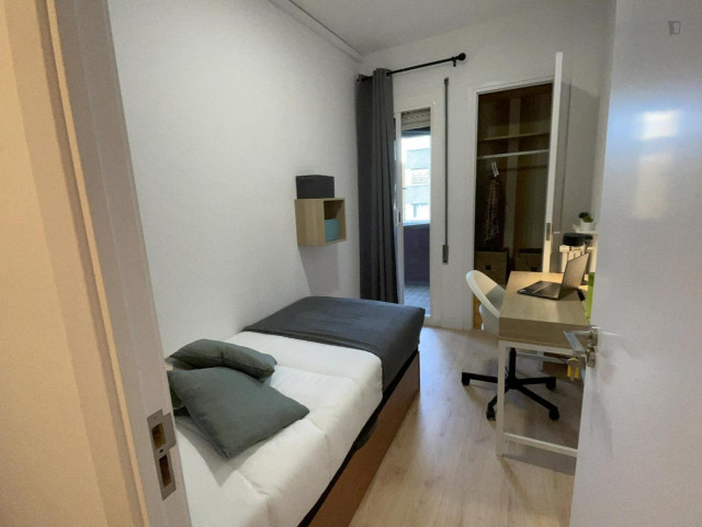 Spain furnished Room in Catalonia, Barcelona