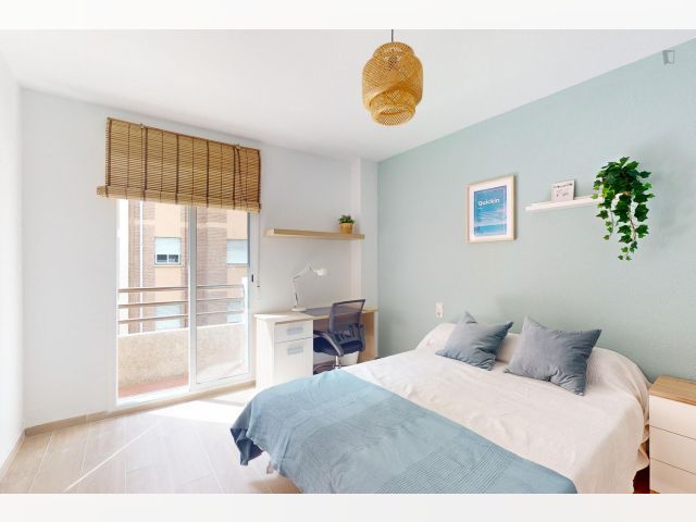 Spain furnished Room in Valencia, Valencia