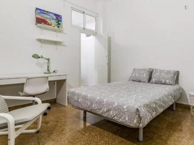 Spain furnished Room in Valencia, Valencia